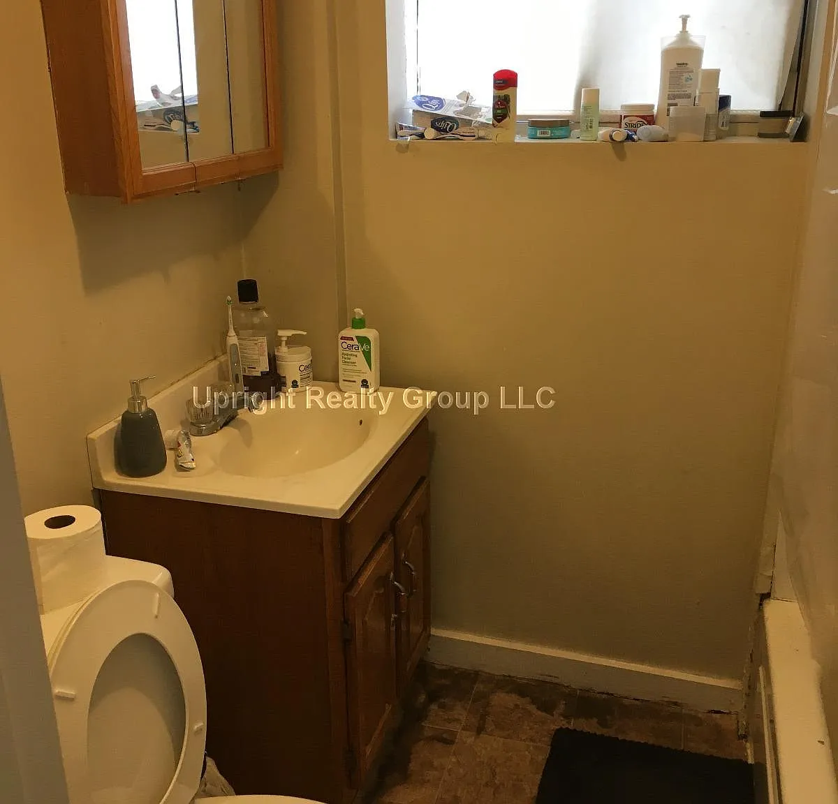 231 Harrison Residences — Photo 3