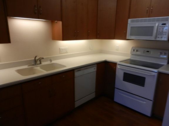 4th image of 1601 Pennsylvania St NE Unit B2