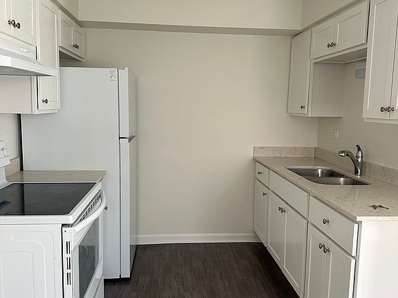 2nd image of 10712 Mary Ln APT 1A