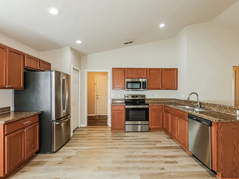 34835 Redding Ln — Photo 8