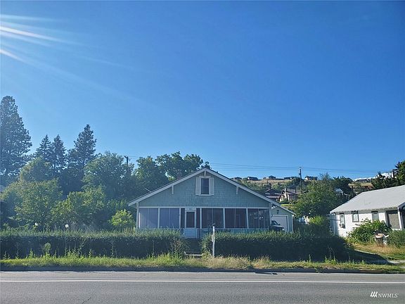 2nd image of 531 2nd Ave N