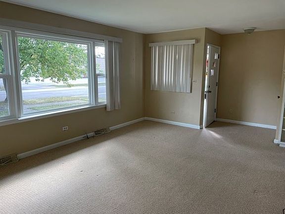 3rd image of 2208 Ezra Ave
