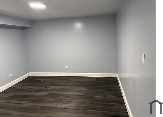 11163 S Vernon Ave — Photo 10