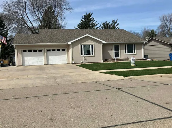 1231 2nd Ave SW, Le Mars, IA 51031