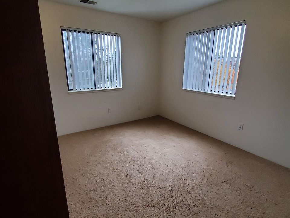 1st image of 6416 Village Green Cir APT 6