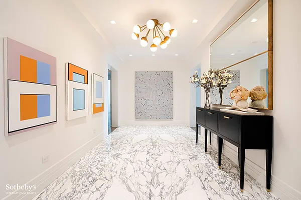 Sold by Sotheby's International Realty | media 26