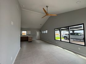 612 Oriole Rd