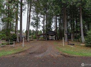 51 Robin Lane, Pacific Beach, WA 98571