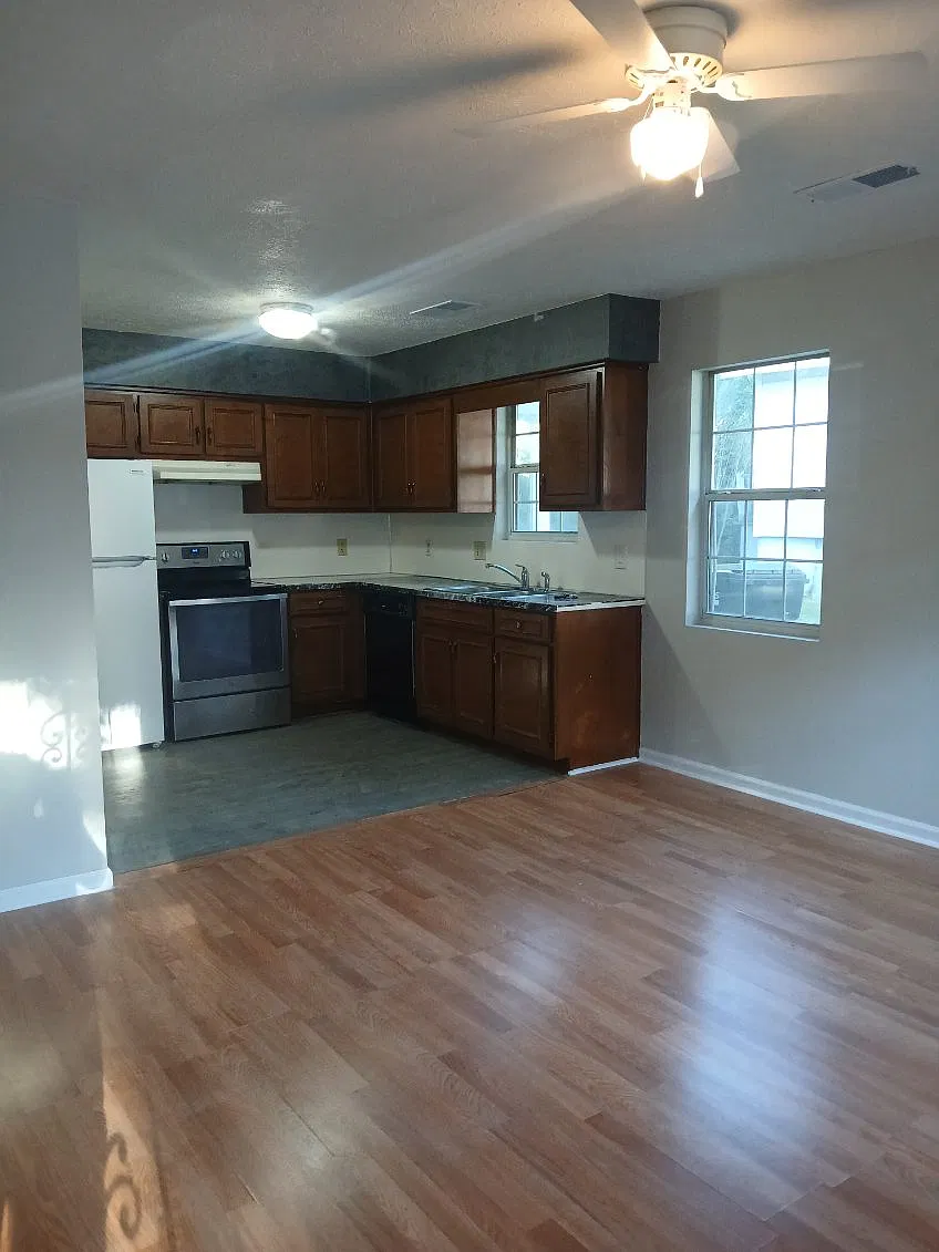Washington Ave. 909 - Apt. 2 — Photo 4
