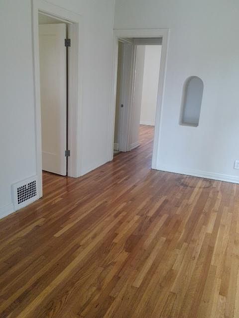 1st image of 2199 W 28th St