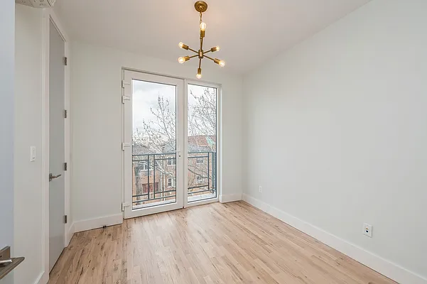 Rented by Voro, LLC | media 4