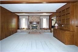 5th image of 7906 17th Green Dr
