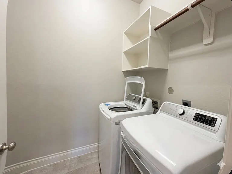 3719 Brampton Island Dr — Photo 13