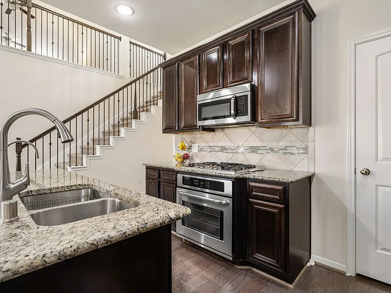 1505 Heartwood Dr — Photo 14