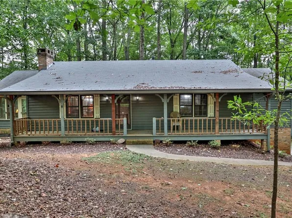 4710 Twin Oaks Dr NW, Kennesaw, GA 30152
