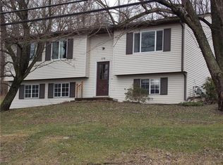 176 Country Club Rd, Washington, PA 15301