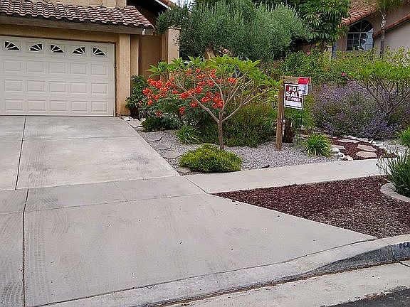 2nd image of 2109 Coachman Ln