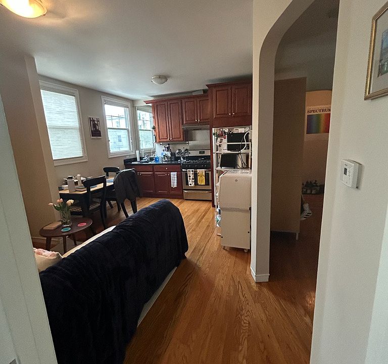 Correct orientation. Most furnishings will be available for purchase, when tenant moves.