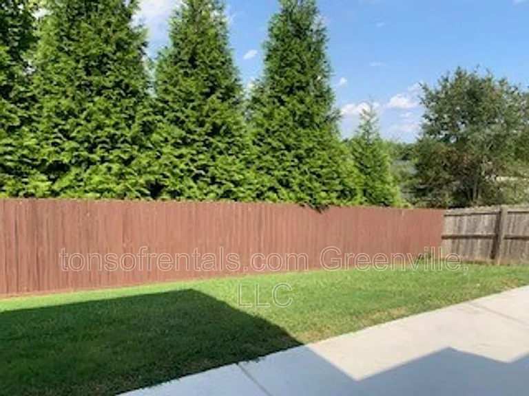 205 Silver Hawk Dr — Photo 22