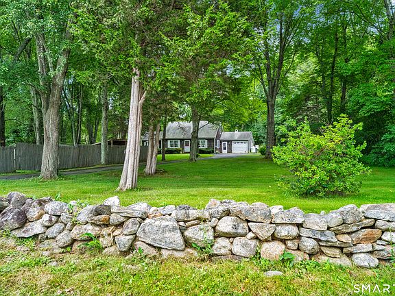 5th image of 9 Stone Ranch Road