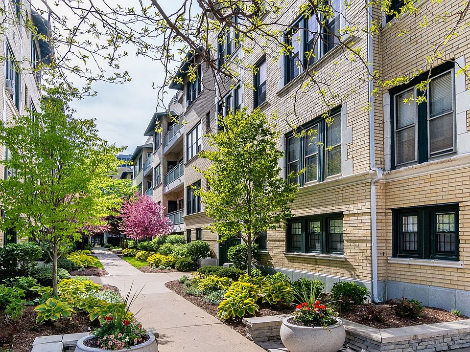 4318 N Clarendon Ave Unit 1830, Chicago, IL 60613