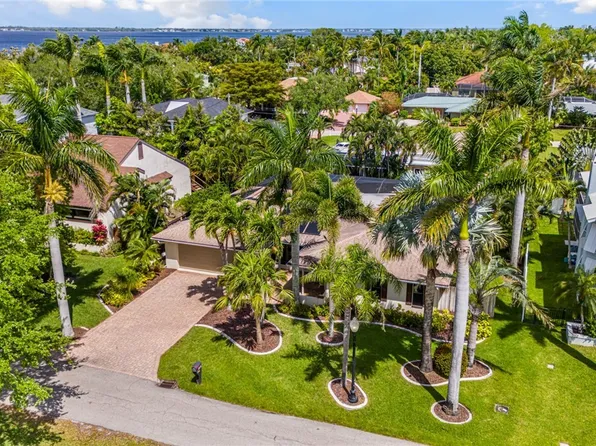 1307 Melaleuca Ln, Fort Myers, FL 33901