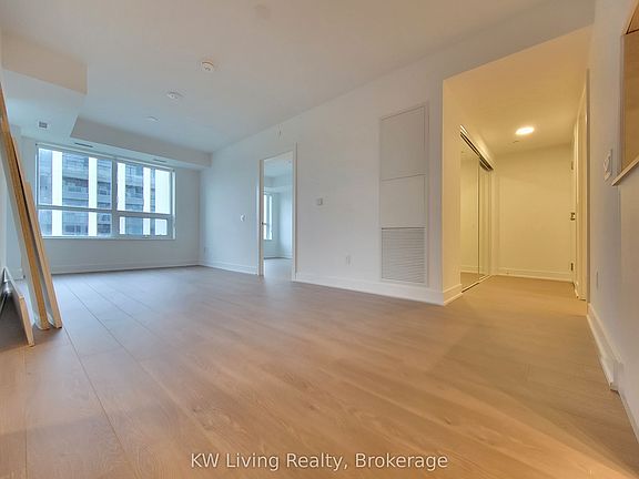 4th image of 8 Cedarland Dr #1802