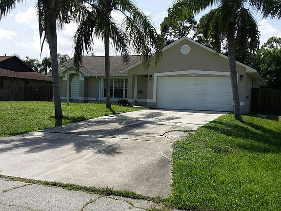 4th image of 2462 SE Blackhorse St