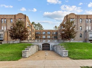 7334 Forsyth Blvd APT 201, Saint Louis, MO 63105