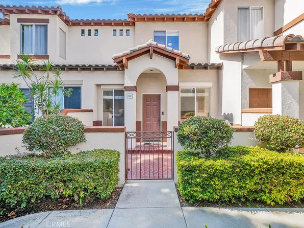 2347 Sunningdale Dr, Tustin, CA 92782