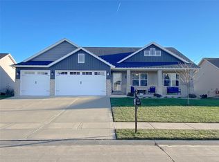 317 McClelland Dr, Troy, IL 62294