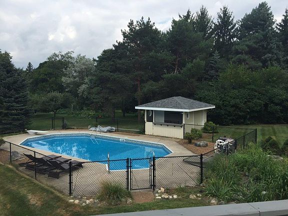 In-ground pool/Lapham Peak 