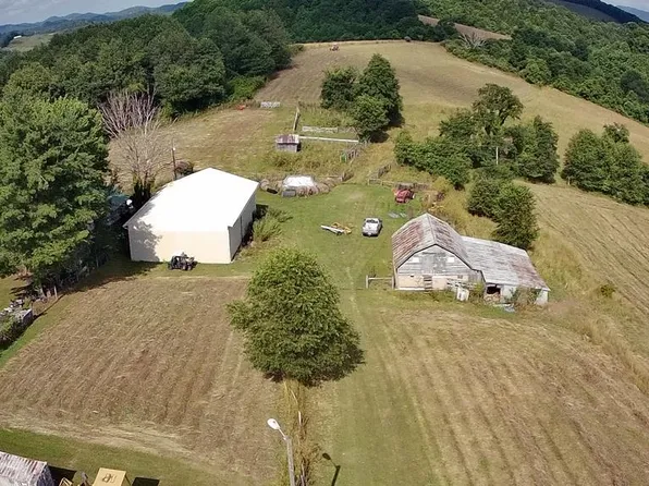 369 Powderhouse Rd, North Tazewell, VA 24630