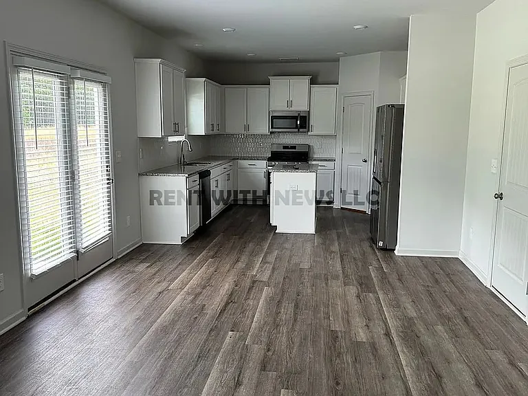244 Suhani Ln — Photo 2