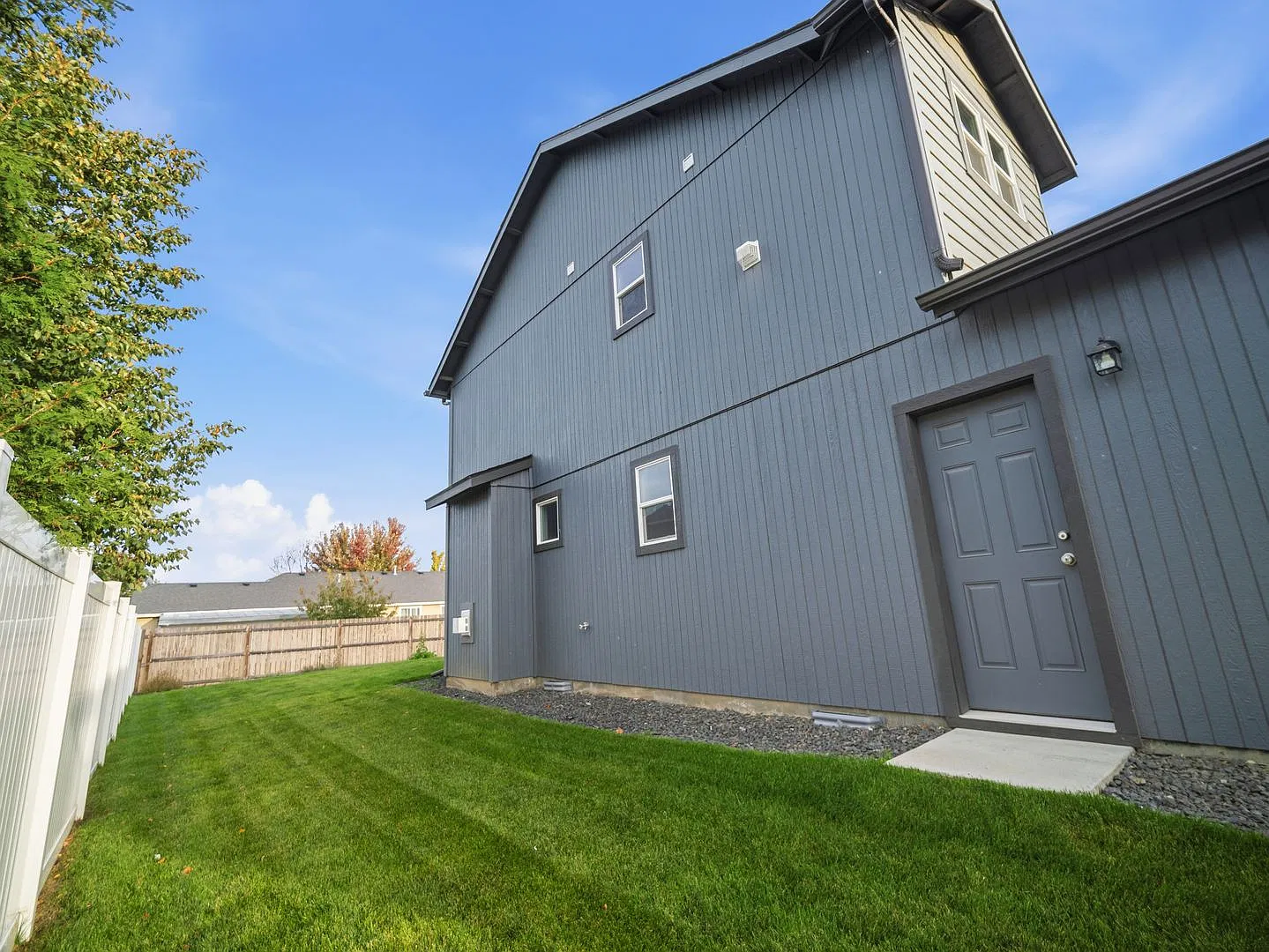 Spacious 4BR/3BA Home for Rent in Airway Heights — Photo 3