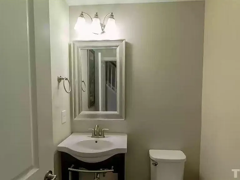 1213 Oatney Ridge Ln — Photo 15