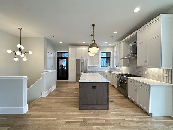 5th image of 1757 W Le Moyne St #W2
