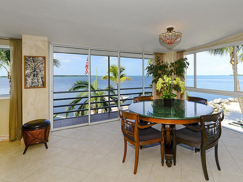 1st image of 432 S Coconut Palm Blvd