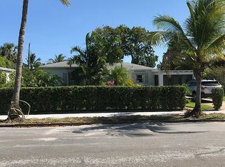 221 Princeton Dr, Lake Worth, FL 33460