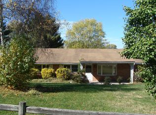 1003 8th St, Radford, VA 24141