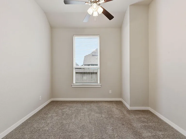 2116 Blackhawk Ridge Ln — Photo 31