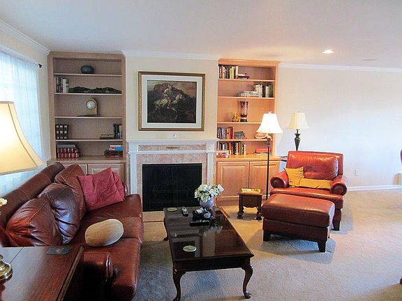 3rd image of 17050 Northup Way APT 20