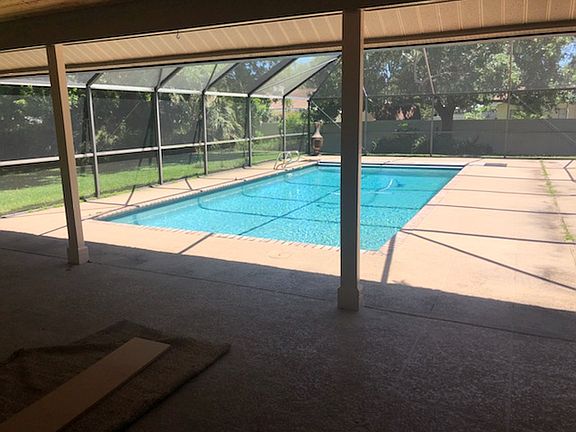 3rd image of 545 Hidden Creek Dr