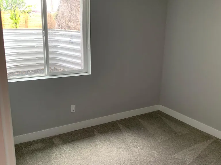 1866 E Garfield Ave — Photo 24