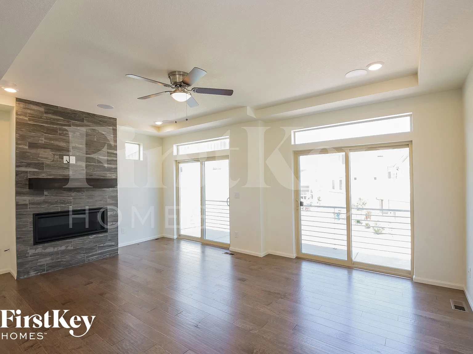 3 bed, 1.5 bath, 2344 sqft, $2,900 — Photo 3