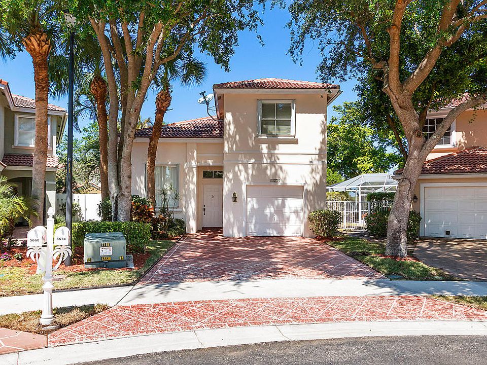 1st image of 5674 La Quinta Ct