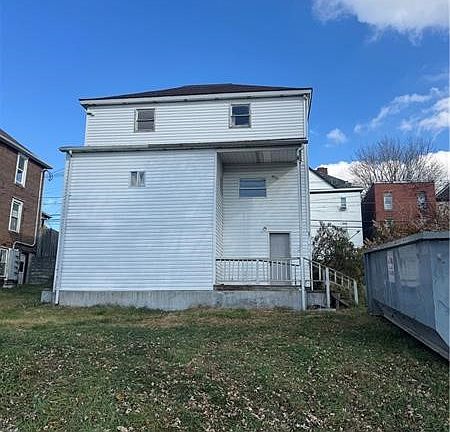3rd image of 420 Brown St