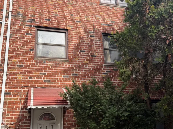 447 East 21st Street image 1 of 16