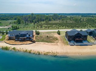 W5822 37th St, New Lisbon, WI 53950