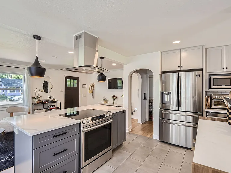 3950 S Grant St — Photo 9